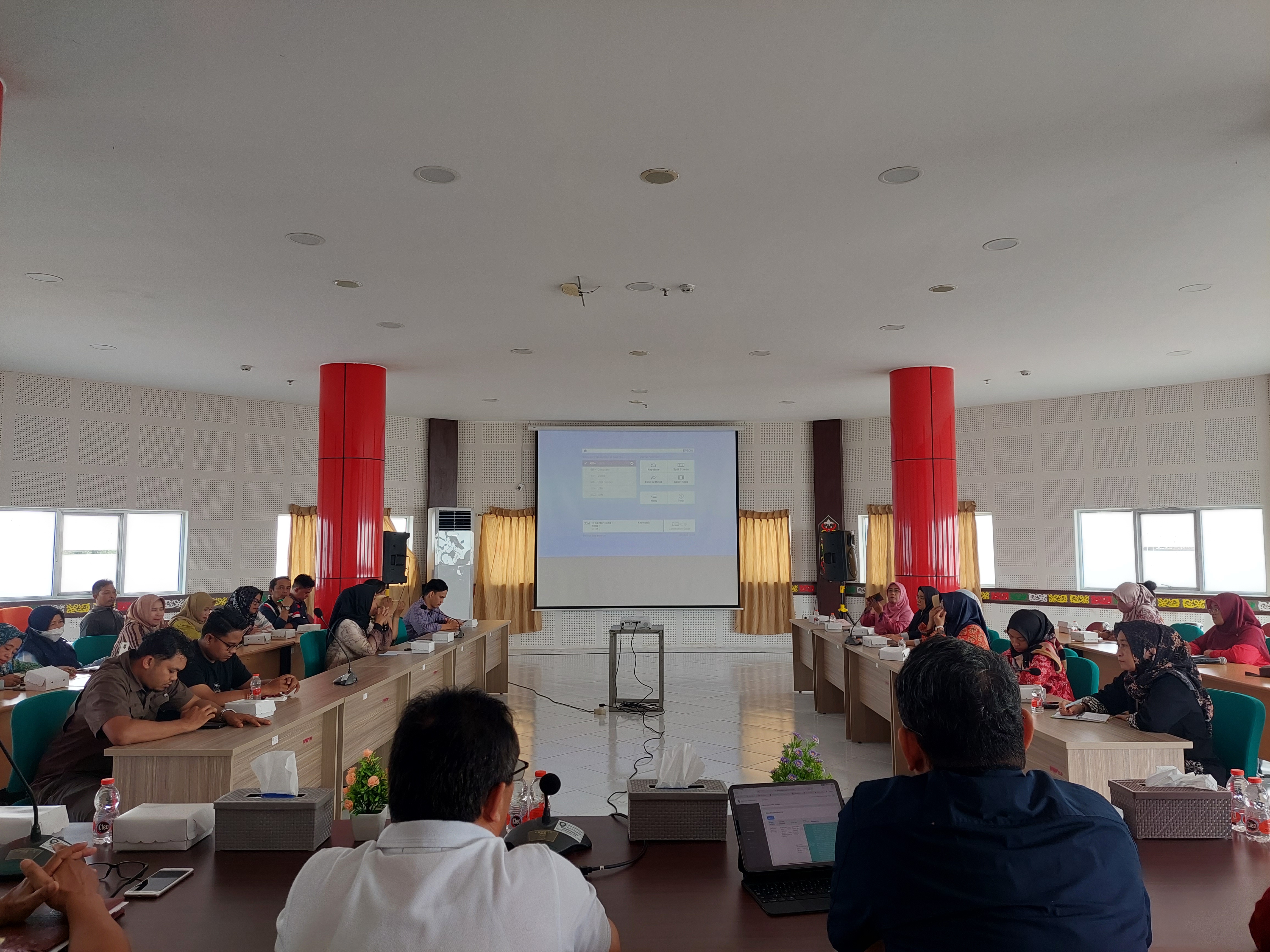 Rapat Evaluasi Kinerja Pelayanan DPMPTSP Kab. Kotim