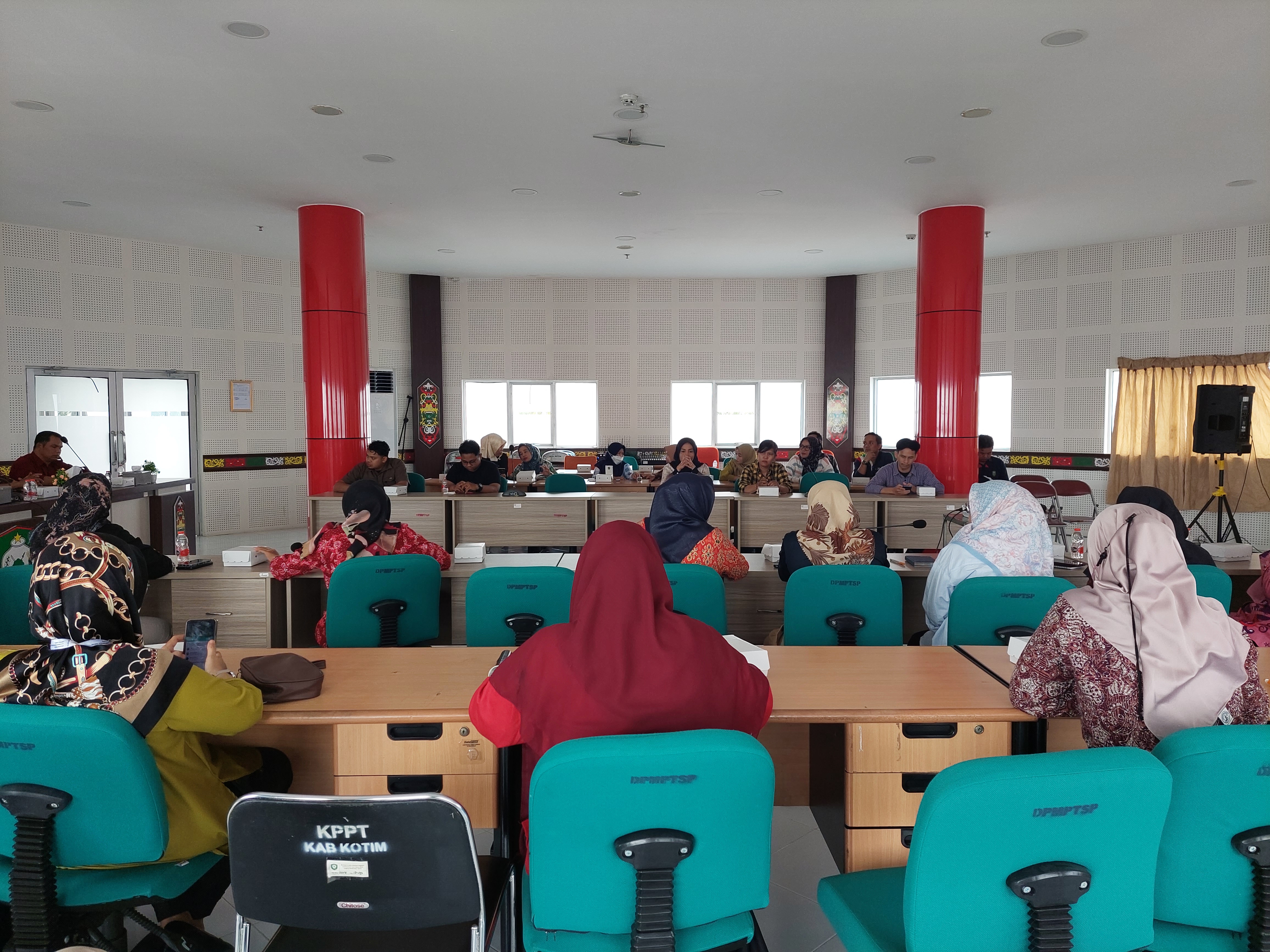 Rapat Evaluasi Kinerja Pelayanan DPMPTSP Kab. Kotim